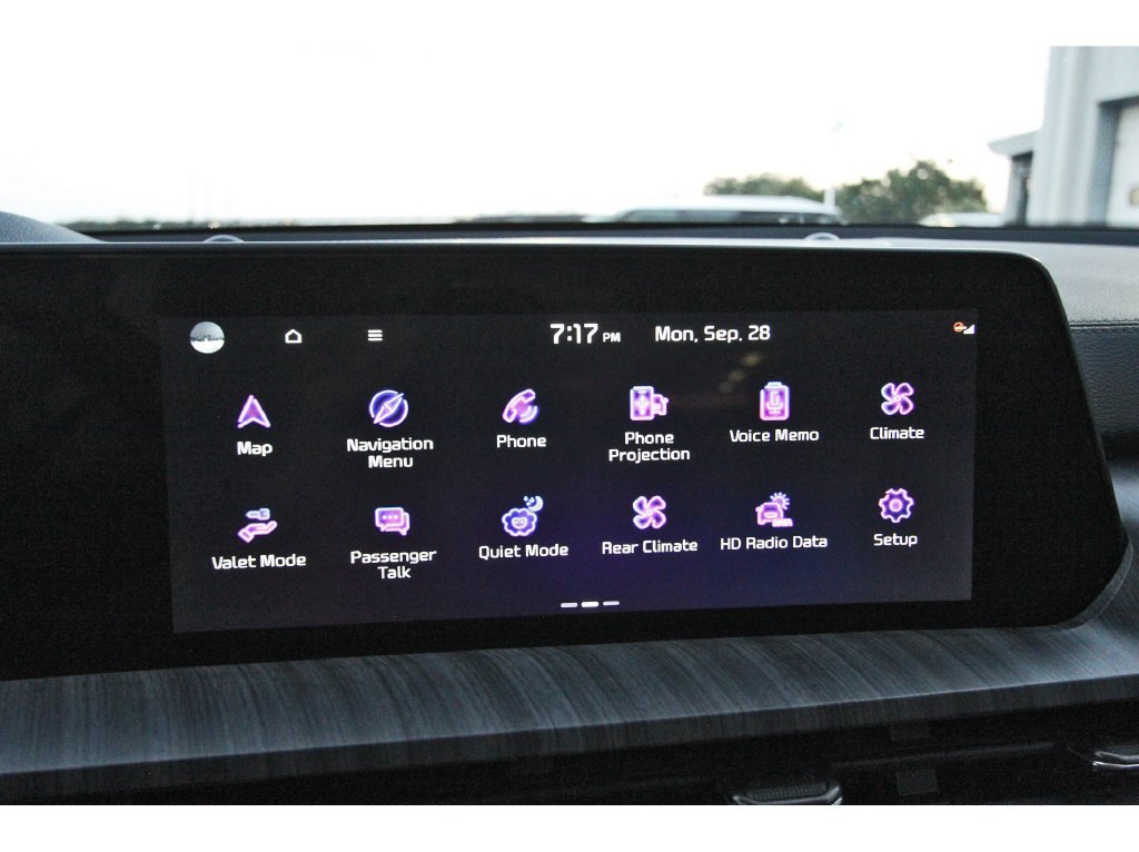 Used 2025 Kia Telluride SX w/ SX Captain's Chair Package AWD/4WD image 27