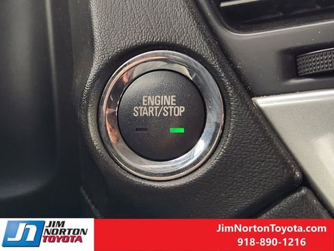 Used 2020 Chevrolet Tahoe Premier AWD/4WD image 23