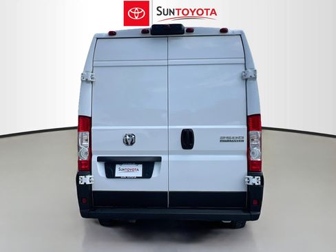 Used 2025 RAM ProMaster 2500 w/ Convenience Group FWD image 5