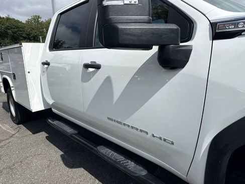 Used 2025 GMC Sierra 3500 Pro w/ Convenience Package AWD/4WD image 23