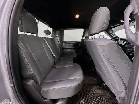 Used 2022 RAM 5500 Tradesman w/ Chrome Appearance Group AWD/4WD image 24