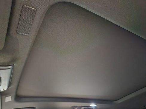 Used 2025 Chevrolet Suburban High Country AWD/4WD image 45