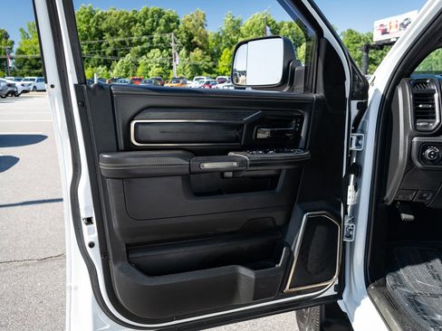 Used 2022 RAM 2500 Limited w/ Safety Group AWD/4WD image 17