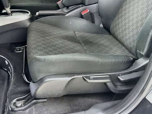 Used 2015 Honda Fit LX image 23