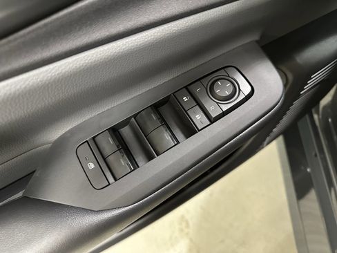 Used 2026 Toyota Prius LE image 18