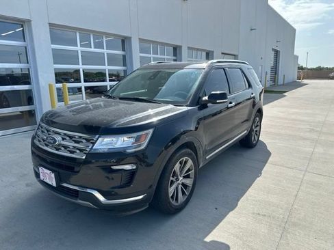 Used 2019 Ford Explorer Limited w/ Ford Safe & Smart Package AWD/4WD image 7