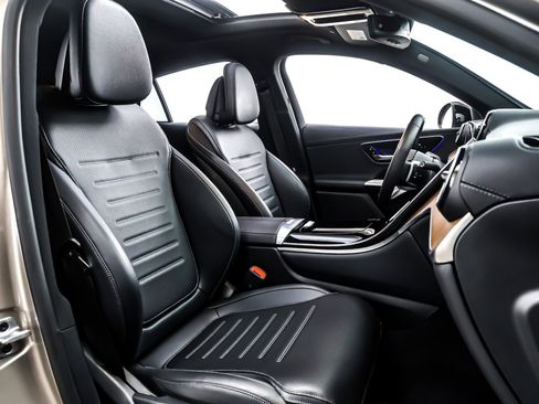 Certified 2024 Mercedes-Benz GLC 300 4MATIC image 8