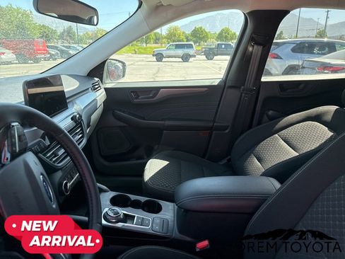 Used 2024 Ford Escape Active AWD/4WD image 5