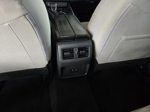 Certified 2023 Nissan Rogue SV AWD/4WD image 13