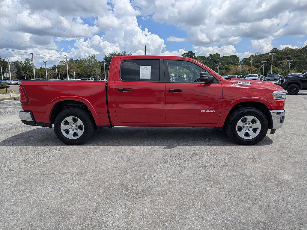 Used 2025 RAM 1500 Big Horn AWD/4WD image 4
