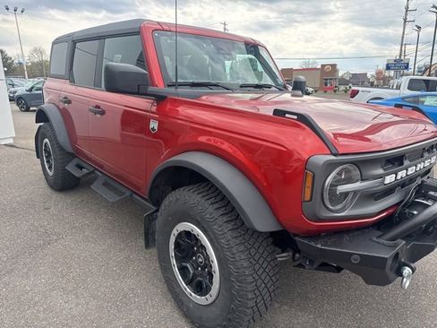 Used 2023 Ford Bronco Big Bend w/ Sasquatch Package image 4