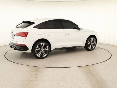 Certified 2024 Audi Q5 2.0T Prestige AWD/4WD image 7
