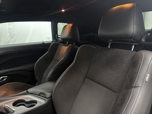 Used 2023 Dodge Challenger R/T w/ Plus Package image 14