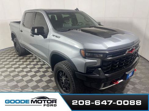 Used 2023 Chevrolet Silverado 1500 ZR2 w/ Technology Package AWD/4WD image 1