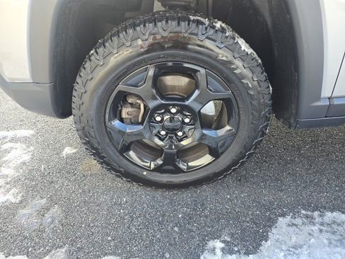 Certified 2023 Jeep Compass Trailhawk w/ Trailhawk Elite Group image 8