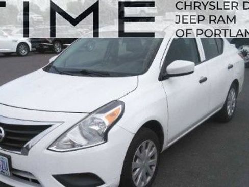 Used 2019 Nissan Versa S Plus FWD image 1