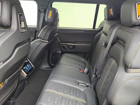 Used 2023 Rivian R1S Adventure AWD/4WD image 21