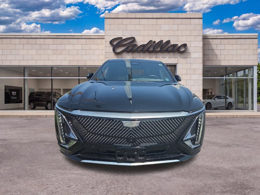 Used 2024 Cadillac Lyriq Luxury AWD/4WD image 3