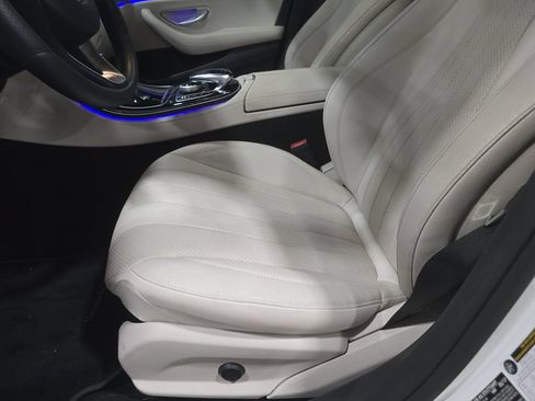 Used 2017 Mercedes-Benz E 300 image 23