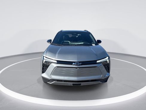 New 2026 Chevrolet Blazer EV LT image 3