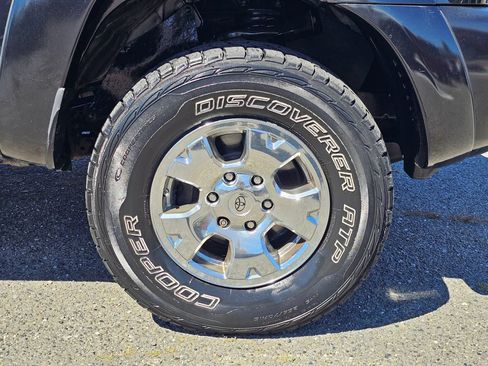 Used 2007 Toyota Tacoma PreRunner w/ TRD Off-Road Pkg #1 RWD image 10