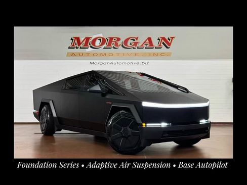 Used 2024 Tesla Cybertruck AWD Crew Cab image 1