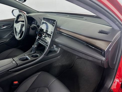 Used 2022 Toyota Avalon XLE image 28