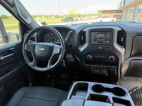Used 2023 Chevrolet Silverado 2500 W/T w/ WT Fleet Convenience Package AWD/4WD image 7