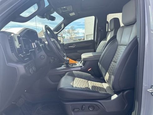 Used 2025 Chevrolet Silverado 1500 ZR2 w/ Technology Package image 16