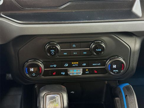 Used 2023 Ford Bronco Black Diamond image 15