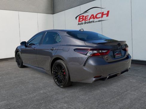 Used 2023 Toyota Camry SE FWD image 11