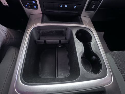 Used 2019 RAM 1500 Classic SLT w/ Luxury Group AWD/4WD image 45