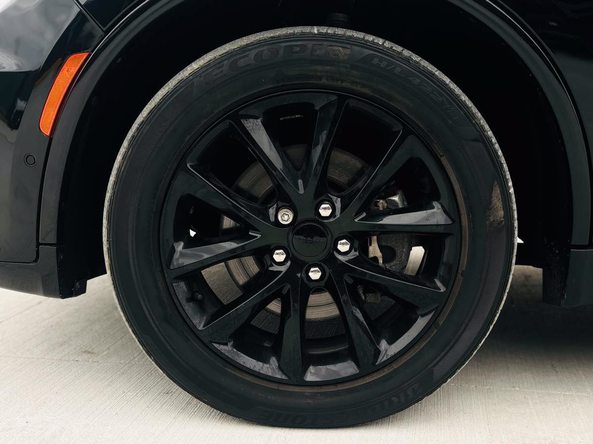 Used 2021 Dodge Durango R/T w/ Technology Group AWD/4WD image 30