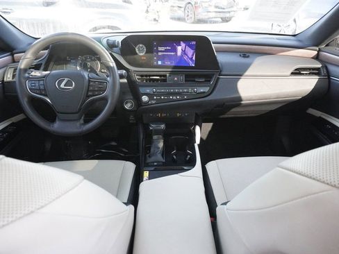 Used 2023 Lexus ES 250 w/ Premium Package image 39