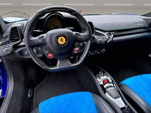 Used 2015 Ferrari 458 Italia Coupe RWD image 8