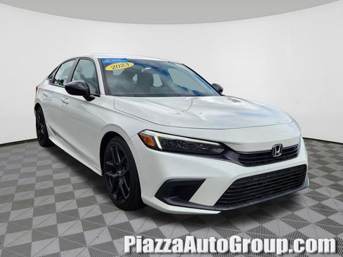 Used 2023 Honda Civic Sport image 1