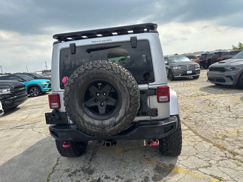Used 2016 Jeep Wrangler Unlimited Rubicon AWD/4WD image 7