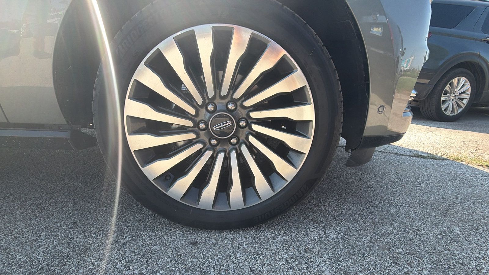 Used 2019 Lincoln Navigator Reserve AWD/4WD image 9