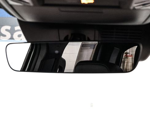 Used 2025 Toyota Tacoma SR5 AWD/4WD image 31