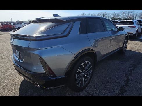 Used 2025 Cadillac Lyriq Sport image 8