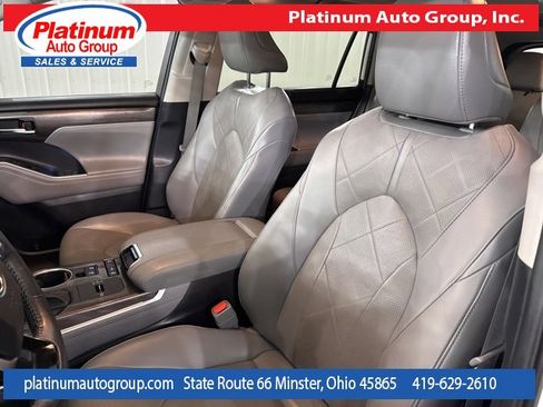Used 2022 Toyota Highlander Platinum image 11