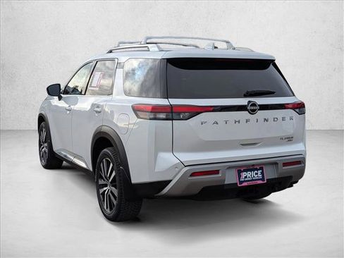 Used 2025 Nissan Pathfinder Platinum w/ Cargo Package image 7