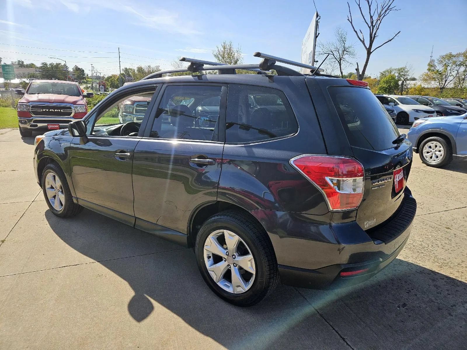 Used 2015 Subaru Forester 2.5i Premium w/ All-Weather Package AWD/4WD image 8