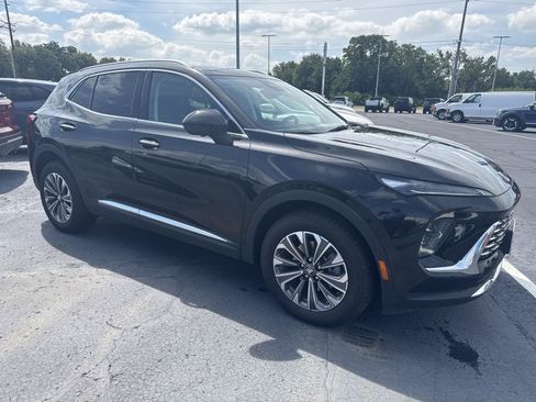 Used 2025 Buick Envision Preferred AWD/4WD image 5