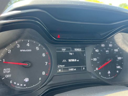 Used 2025 Chevrolet Trax LS w/ LS Convenience Package FWD image 18