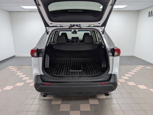 Used 2022 Toyota RAV4 XLE image 20