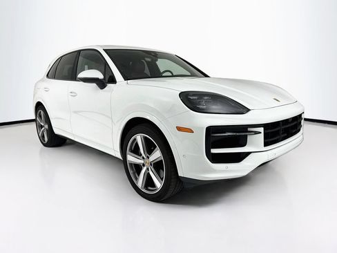 Certified 2024 Porsche Cayenne AWD/4WD image 9