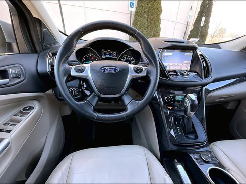 Used 2016 Ford Escape Titanium image 6