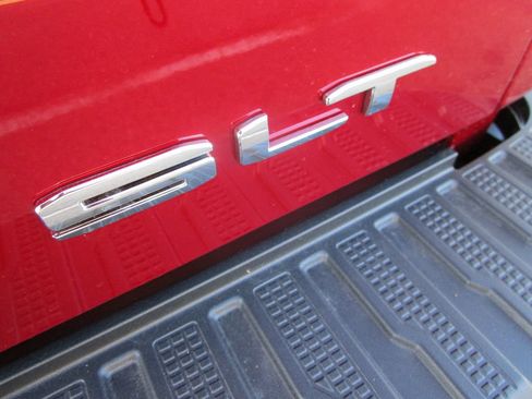 New 2026 GMC Sierra 1500 SLT w/ SLT Premium Plus Package image 19