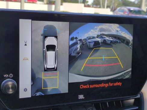 Used 2024 Toyota RAV4 Limited image 20